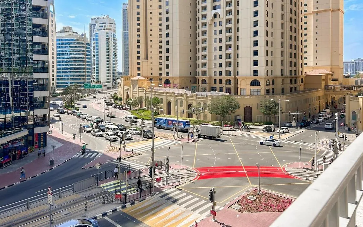 Stunning Apt In Jbr - Near Tram Dubai 0*,  Emirati Arabi Uniti
